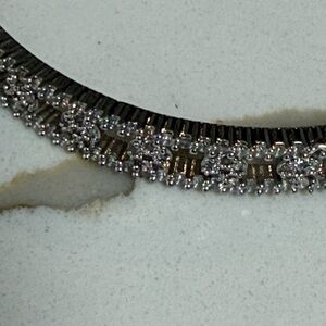 Elegant Silver Necklace with Crystal Accents